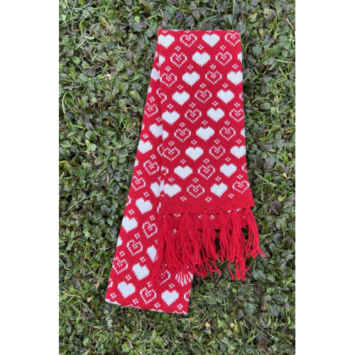 Scarf with hearts