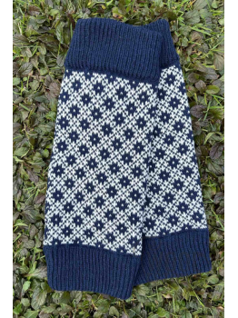 Leg warmers with a deer