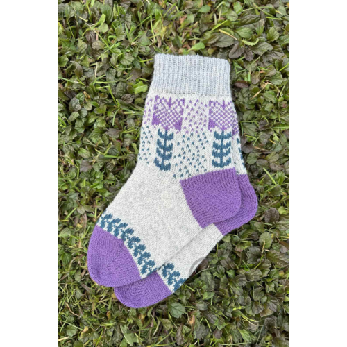 Woolen socks with flowers