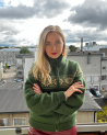 Woman's wool sweater with a full-zip
