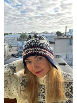 Hat-scarf with a deer, with ears