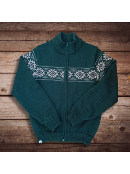 Man's full-zip sweater with a deer