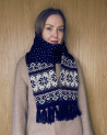 Scarf with a star