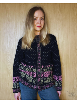 Woman's jacket with roses