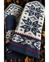 Mittens with a star