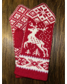 Mittens with a deer