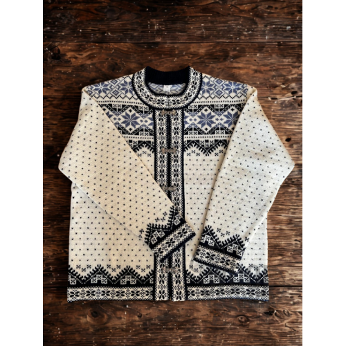 Woolen jacket with a deer