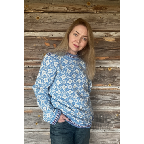 Naiste kampsun norra ornamendiga