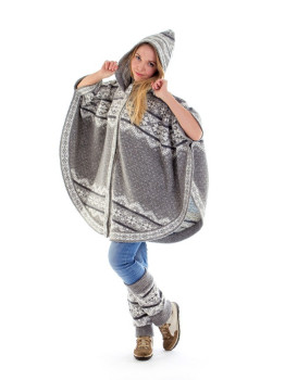 Naiste poncho t&auml;hega