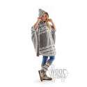 Woman's poncho with a star