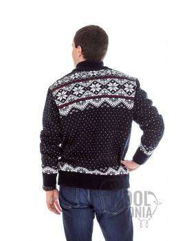Man's full zip sweater with a star